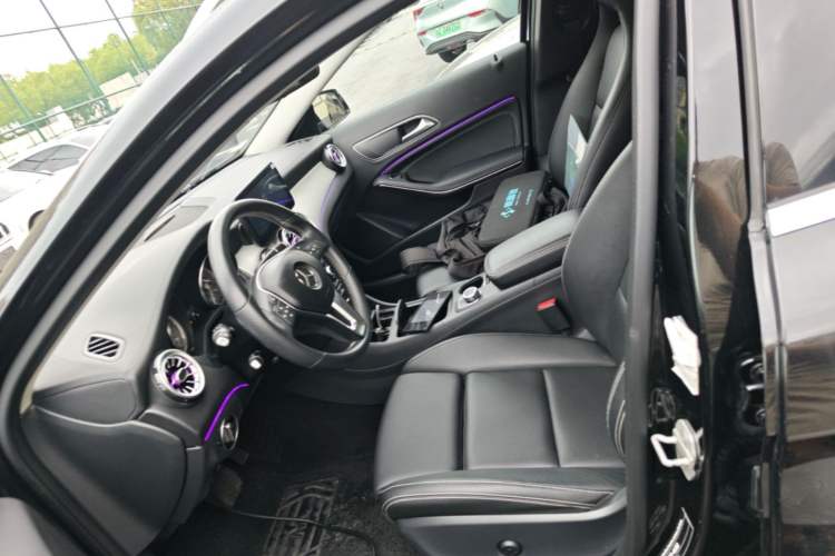 Used Mercedes-Benz GLA 2016 GLA 200 Fashion Model Left Front Seat