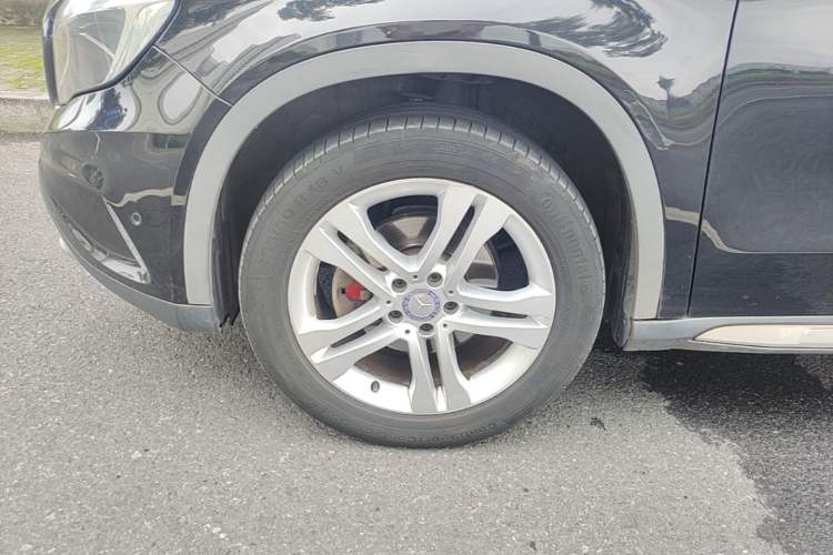 Used Mercedes-Benz GLA 2016 GLA 200 Sport Edition Left Front Wheel Hub