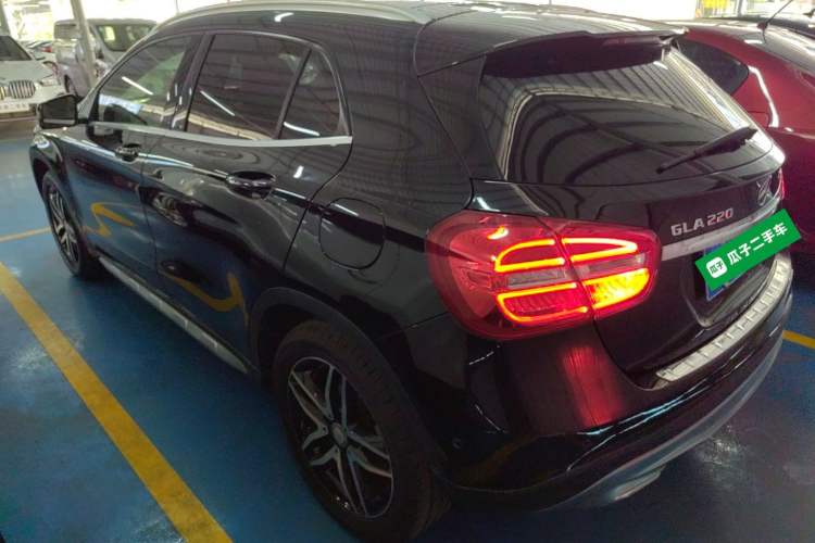 Used Mercedes-Benz GLA 2016 GLA 220 4MATIC Fashion Edition Rear Left 45 Deg