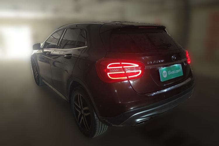 Used Mercedes-Benz GLA 2016 GLA 200 Fashion Model Rear Left 45 Deg
