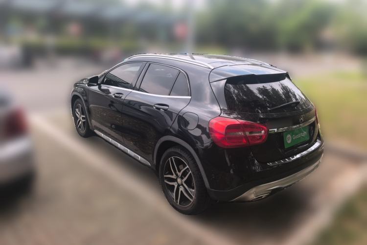 Used Mercedes-Benz GLA 2016 GLA 200 Fashion Model Rear Left 45 Deg