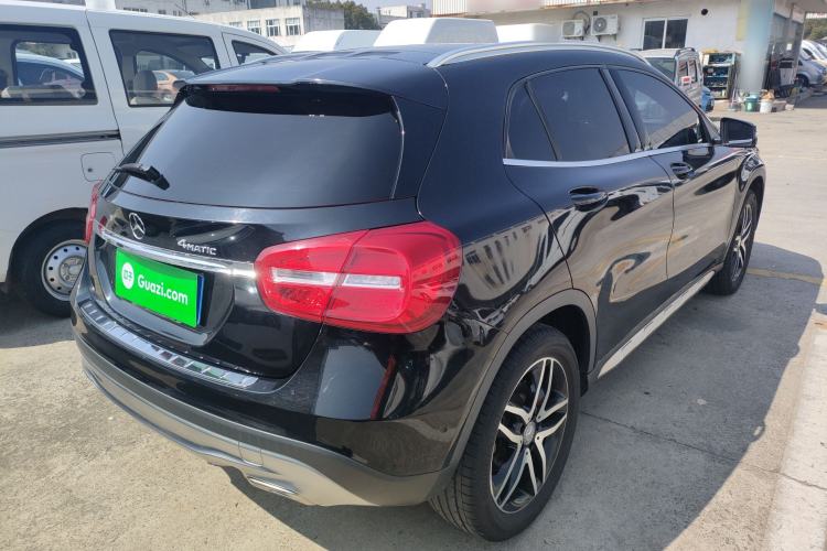 Used Mercedes-Benz GLA 2016 GLA 220 4MATIC Fashion Edition Rear Right 45 Deg