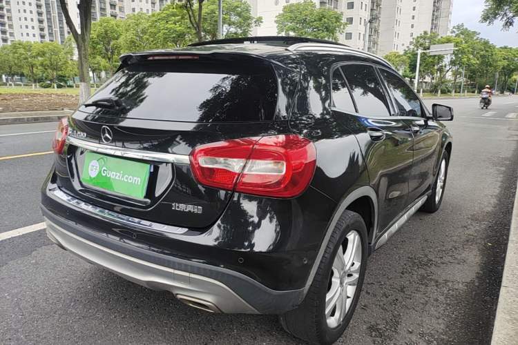 Used Mercedes-Benz GLA 2016 GLA 200 Sport Edition Rear Right 45 Deg