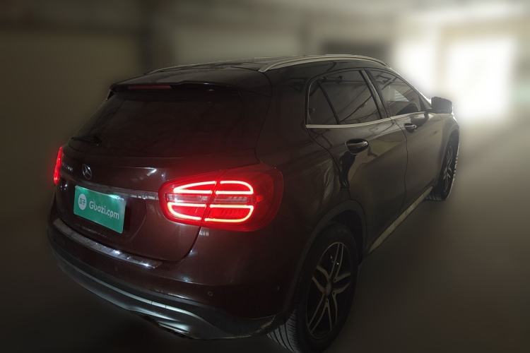 Used Mercedes-Benz GLA 2016 GLA 200 Fashion Model Rear Right 45 Deg