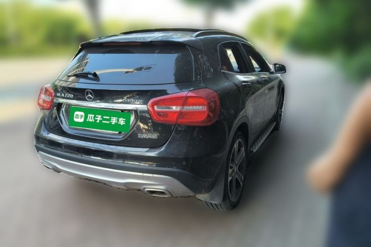 Used Mercedes-Benz GLA 2016 GLA 220 4MATIC Luxury Model Rear Right 45 Deg