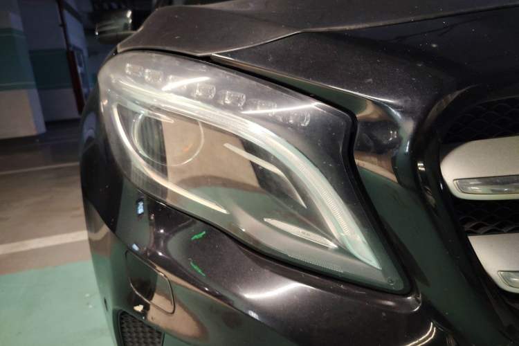 Used Mercedes-Benz GLA 2016 GLA 220 4MATIC Fashion Edition Right Front Headlight