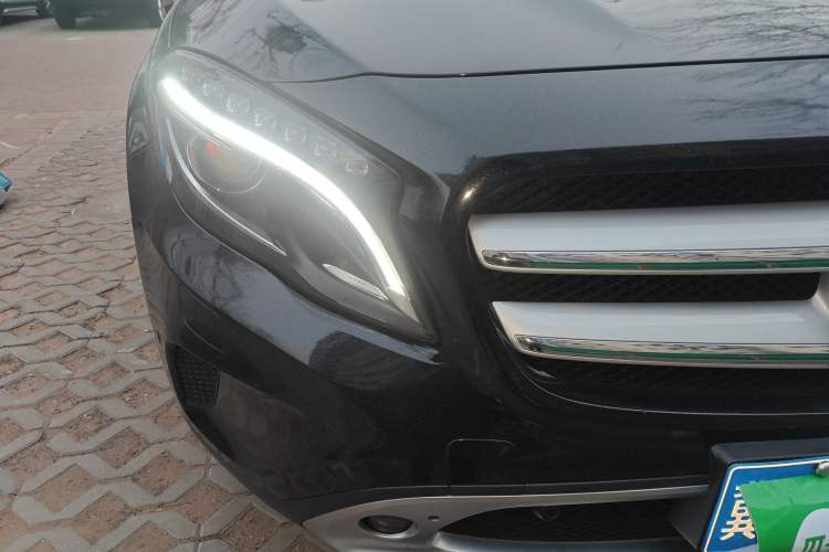 Used Mercedes-Benz GLA 2016 GLA 220 4MATIC Fashion Edition Right Front Headlight