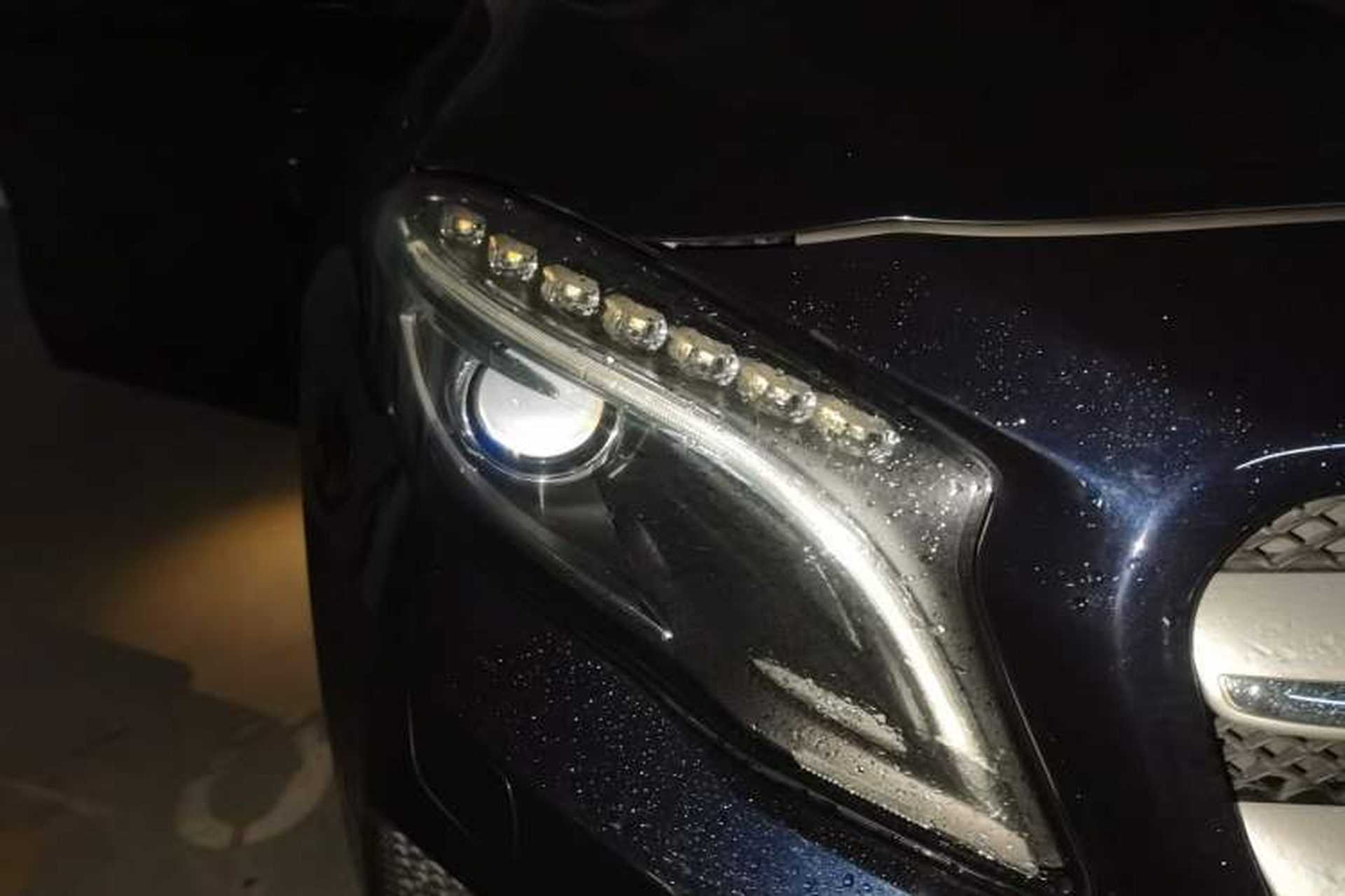 Used Mercedes-Benz GLA 2016 GLA 220 4MATIC Fashion Edition Right Front Headlight