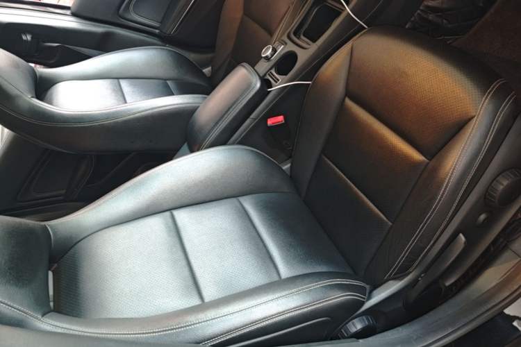 Used Mercedes-Benz GLA 2016 GLA 200 Fashion Model Right Front Seat