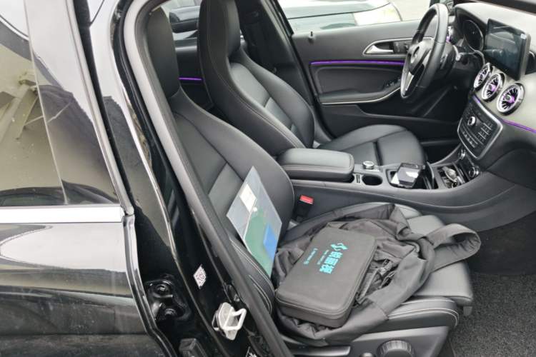 Used Mercedes-Benz GLA 2016 GLA 200 Fashion Model Right Front Seat