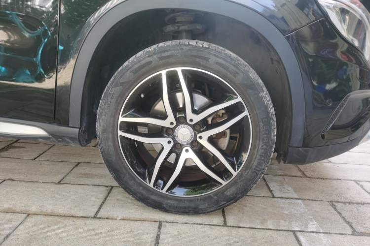 Used Mercedes-Benz GLA 2016 GLA 220 4MATIC Fashion Edition Right Front Wheel Hub