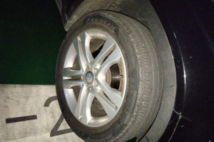 Used Mercedes-Benz GLA 2016 GLA 200 Sport Edition Right Front Wheel Hub