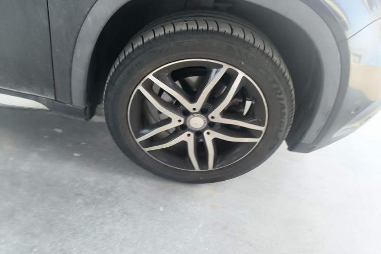 Used Mercedes-Benz GLA 2016 GLA 220 4MATIC Fashion Edition Right Front Wheel Hub