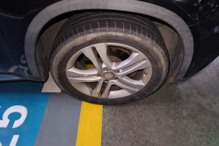 Used Mercedes-Benz GLA 2016 GLA 200 Sport Edition Right Front Wheel Hub