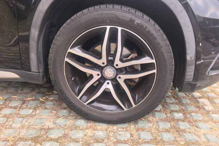 Used Mercedes-Benz GLA 2016 GLA 200 Fashion Model Right Front Wheel Hub