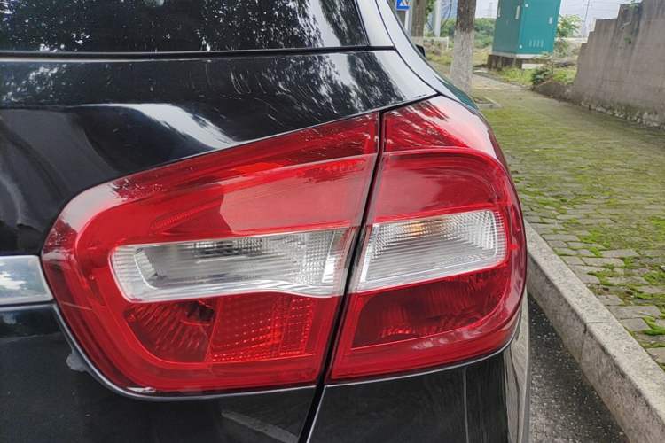 Used Mercedes-Benz GLA 2016 GLA 200 Sport Edition Right Rear Taillight
