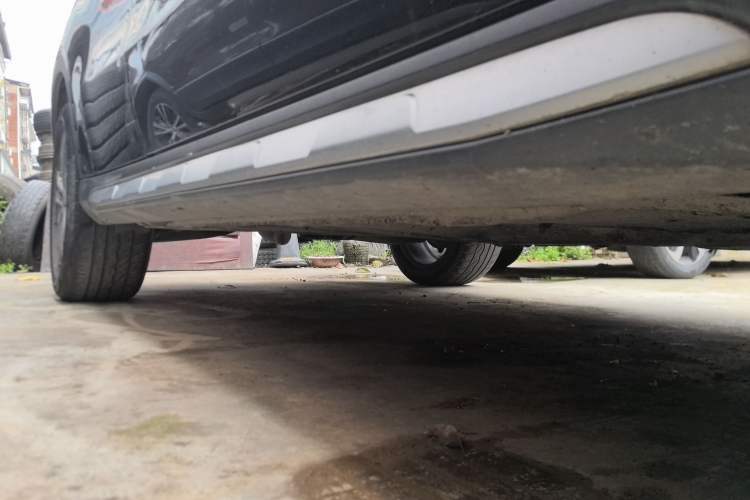 Used Mercedes-Benz GLA 2016 GLA 220 4MATIC Fashion Edition Right Side Sill
