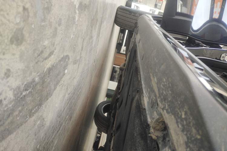 Used Mercedes-Benz GLA 2016 GLA 220 4MATIC Fashion Edition Right Side Sill