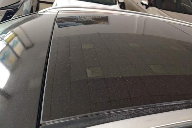 Used Mercedes-Benz GLA 2016 GLA 200 Fashion Model Roof