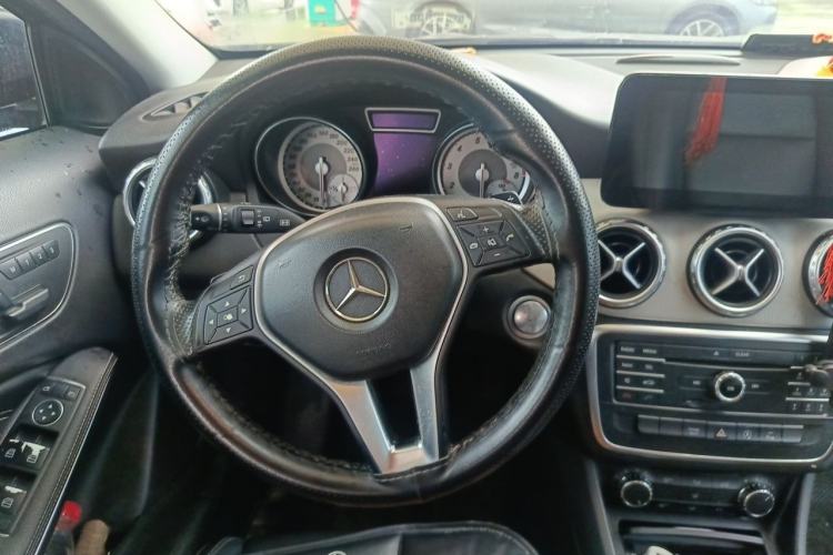 Used Mercedes-Benz GLA 2016 GLA 200 Sport Edition Steering Wheel