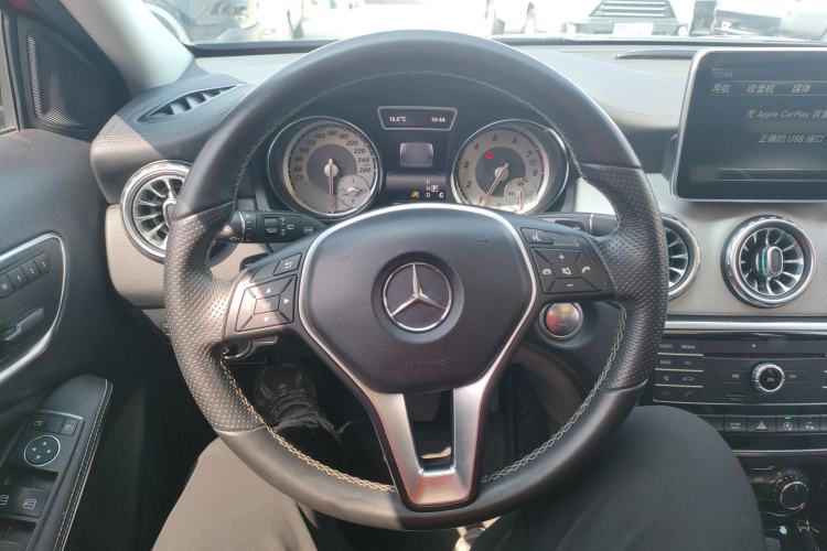 Used Mercedes-Benz GLA 2016 GLA 220 4MATIC Fashion Edition Steering Wheel