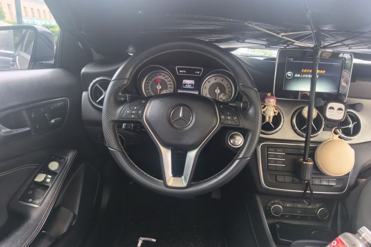 Used Mercedes-Benz GLA 2016 GLA 200 Fashion Model Steering Wheel