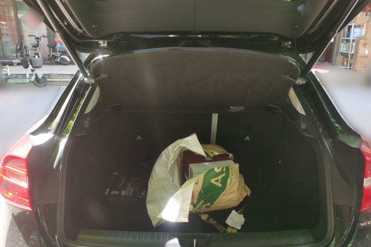 Used Mercedes-Benz GLA 2016 GLA 220 4MATIC Fashion Edition Trunk