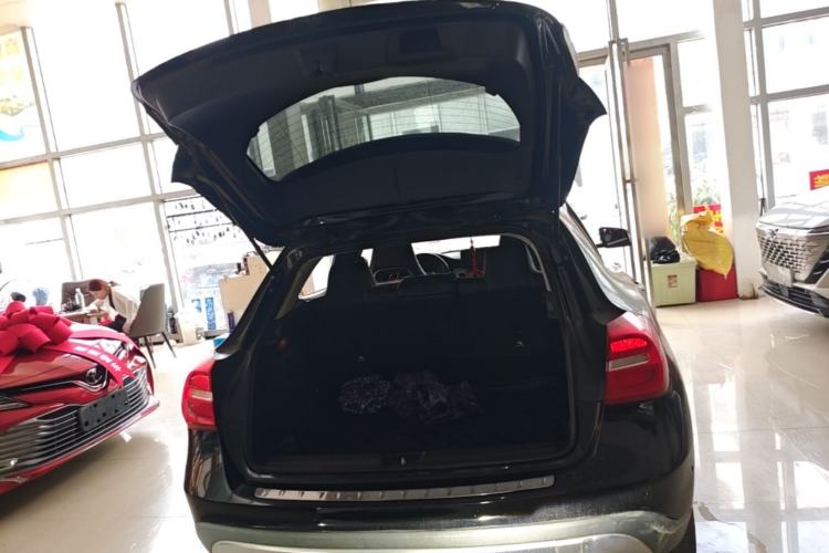 Used Mercedes-Benz GLA 2016 GLA 200 Fashion Model Trunk