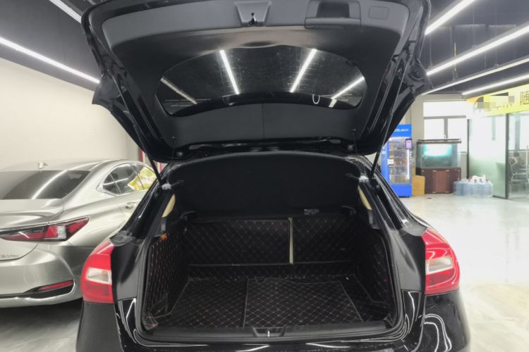 Used Mercedes-Benz GLA 2016 GLA 200 Sport Edition Trunk