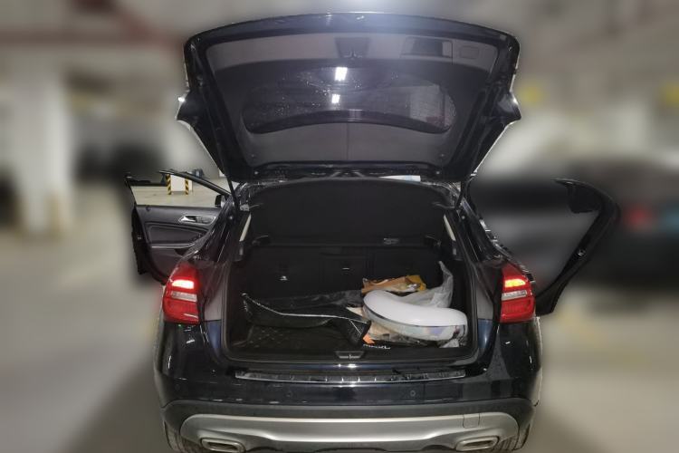 Used Mercedes-Benz GLA 2016 GLA 220 4MATIC Fashion Edition Trunk