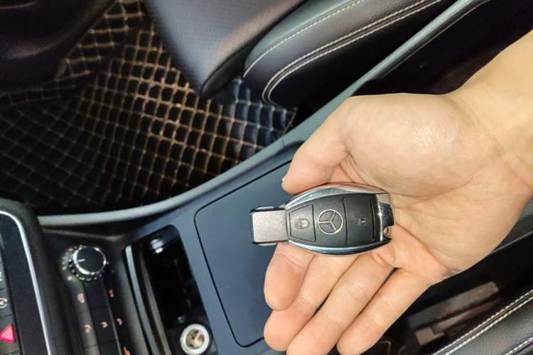 Used Mercedes-Benz GLA 2016 GLA 200 Fashion Model Vehicle Key