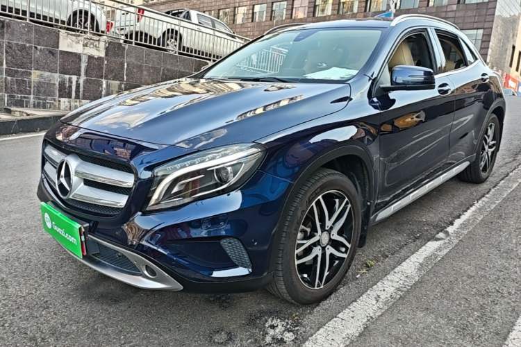 Used Mercedes-Benz GLA 2016 GLA 200 Fashion Model Guazi used car, China used car export, Used car for sale, Used cars, Cheapest cars for sale