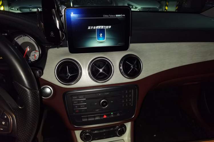 Used Mercedes-Benz GLA 2016 GLA 200 Fashion Model Audio And AC Panel