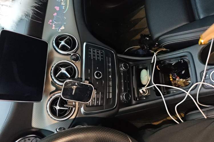 Used Mercedes-Benz GLA 2016 GLA 200 Fashion Model Audio And AC Panel