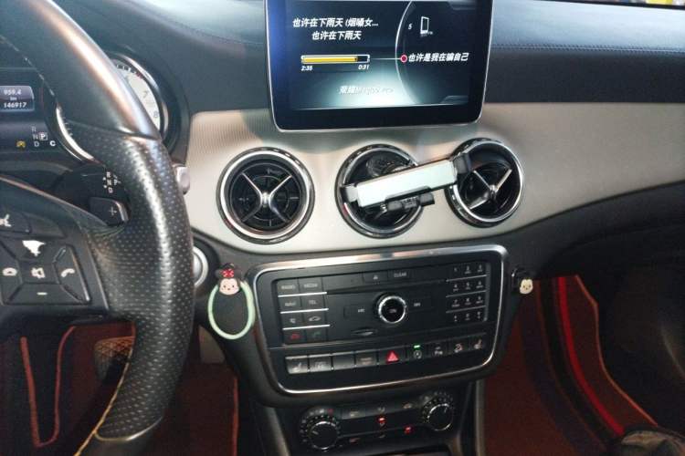 Used Mercedes-Benz GLA 2016 GLA 220 4MATIC Luxury Model Audio And AC Panel