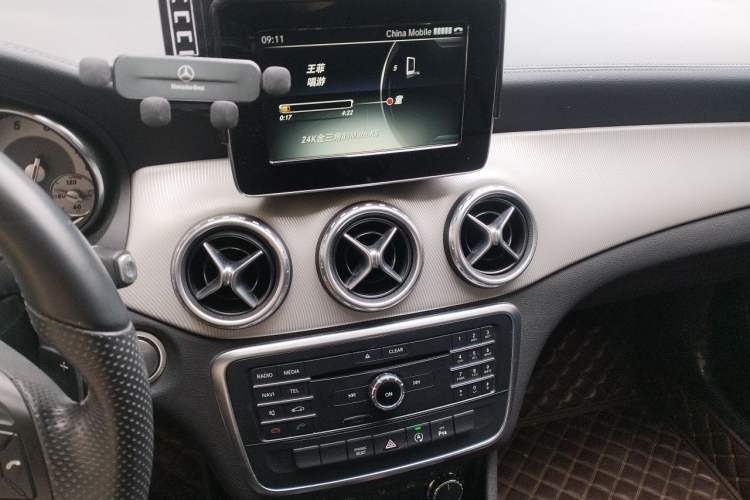 Used Mercedes-Benz GLA 2016 GLA 200 Fashion Model Audio And AC Panel