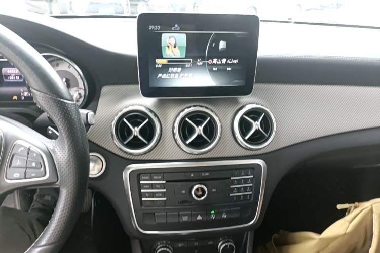 Used Mercedes-Benz GLA 2016 GLA 200 Fashion Model Audio And AC Panel