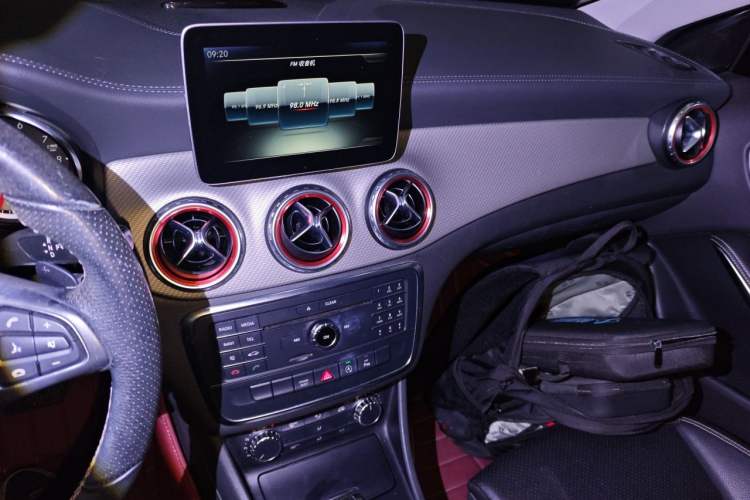 Used Mercedes-Benz GLA 2016 GLA 200 Fashion Model Audio And AC Panel