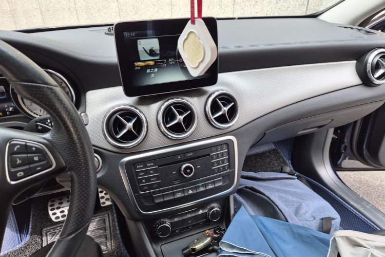 Used Mercedes-Benz GLA 2016 GLA 200 Fashion Model Audio And AC Panel
