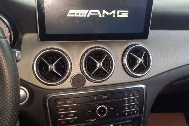Used Mercedes-Benz GLA 2016 GLA 200 Sport Edition Audio And AC Panel