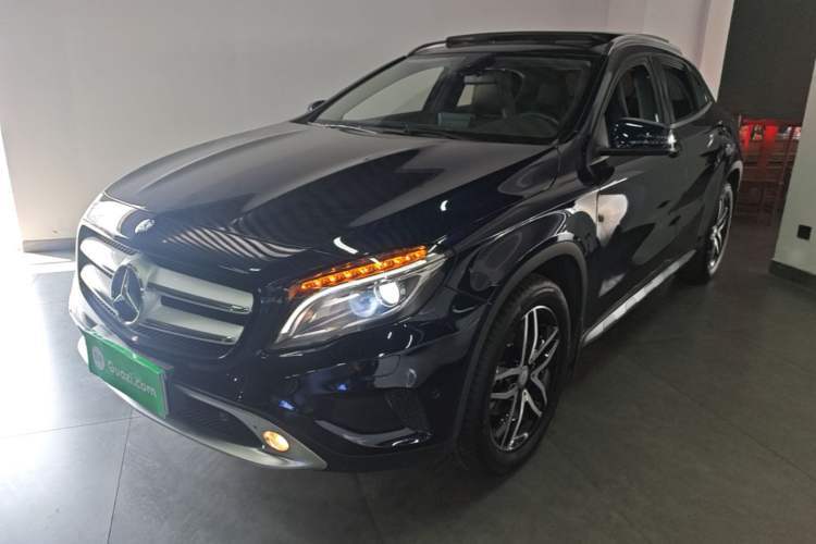 Used Mercedes-Benz GLA 2016 GLA 220 4MATIC Fashion Edition Guazi used car, China used car export, Used car for sale, Used  cars, Cheapest cars for sale