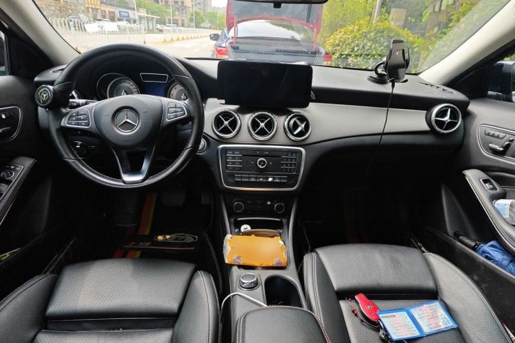 Used Mercedes-Benz GLA 2016 GLA 200 Sport Edition Center Console