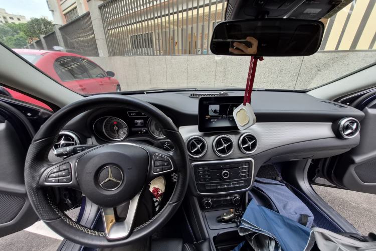Used Mercedes-Benz GLA 2016 GLA 200 Fashion Model Center Console