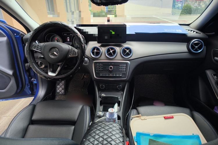 Used Mercedes-Benz GLA 2016 GLA 200 Blue Edition Center Console