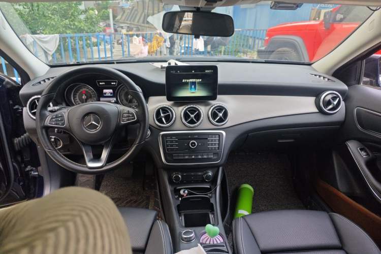 Used Mercedes-Benz GLA 2016 GLA 200 Fashion Model Center Console