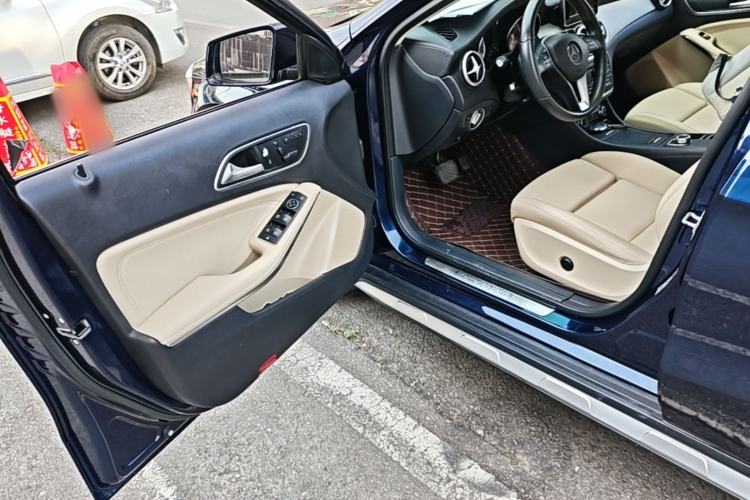 Used Mercedes-Benz GLA 2016 GLA 200 Fashion Model Driver Seat