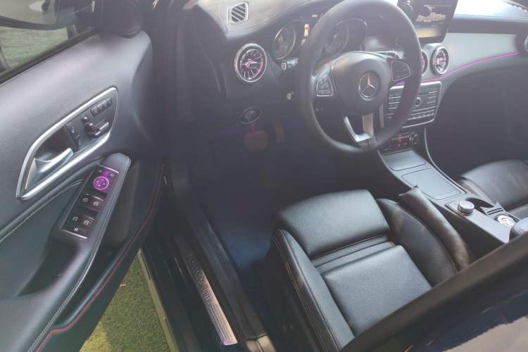 Used Mercedes-Benz GLA 2016 GLA 220 4MATIC Fashion Edition Driver Seat