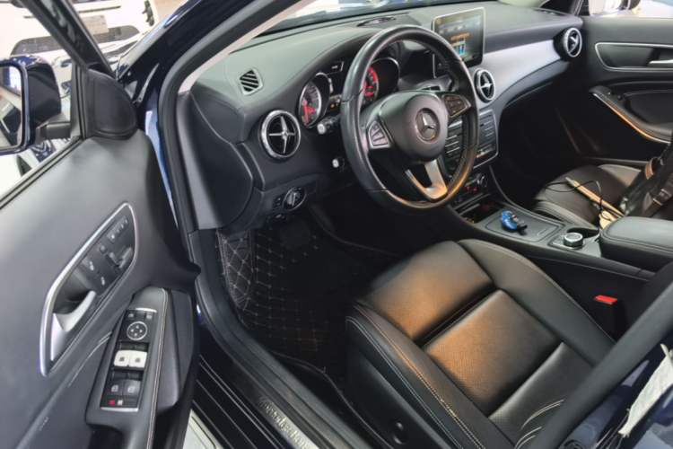 Used Mercedes-Benz GLA 2016 GLA 200 Fashion Model Driver Seat