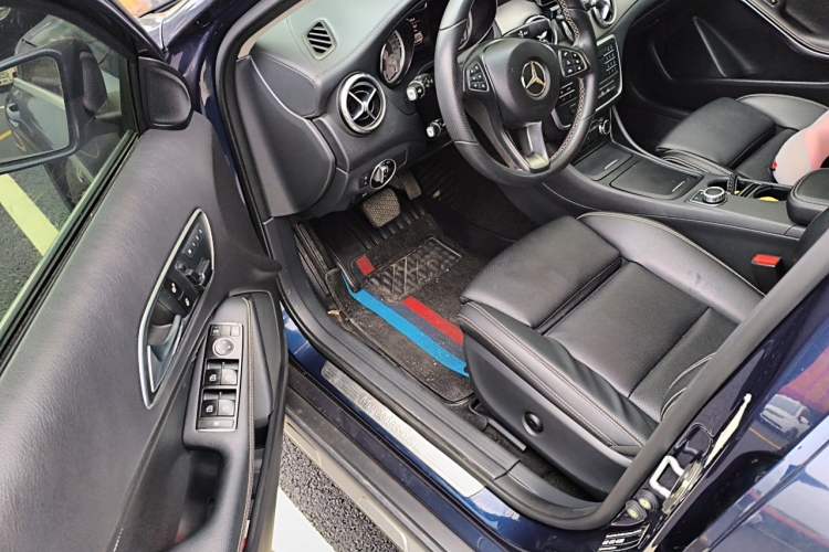 Used Mercedes-Benz GLA 2016 GLA 200 Fashion Model Driver Seat