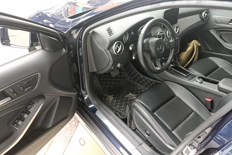 Used Mercedes-Benz GLA 2016 GLA 200 Fashion Model Driver Seat